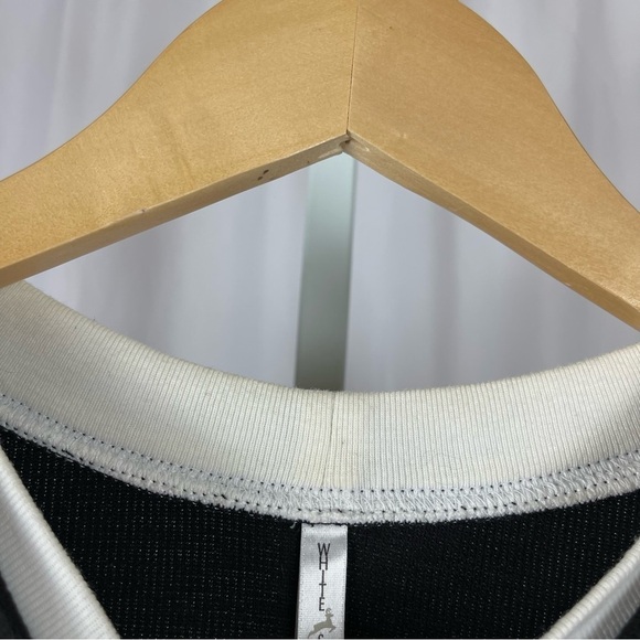 White Stag Large Embroidered Felt Santa Winter Pond Trees Holiday Sweater Skate - Picture 6 of 9